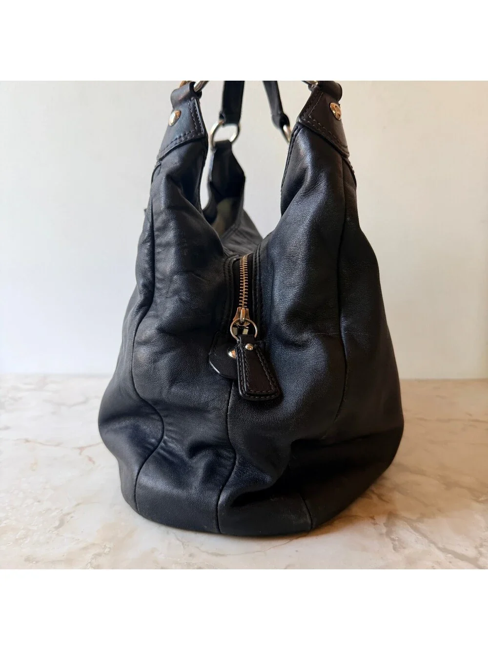 Coach Soho Lynn Black Leather Shoulder Bag with Buckle Detail No e1120-f17092